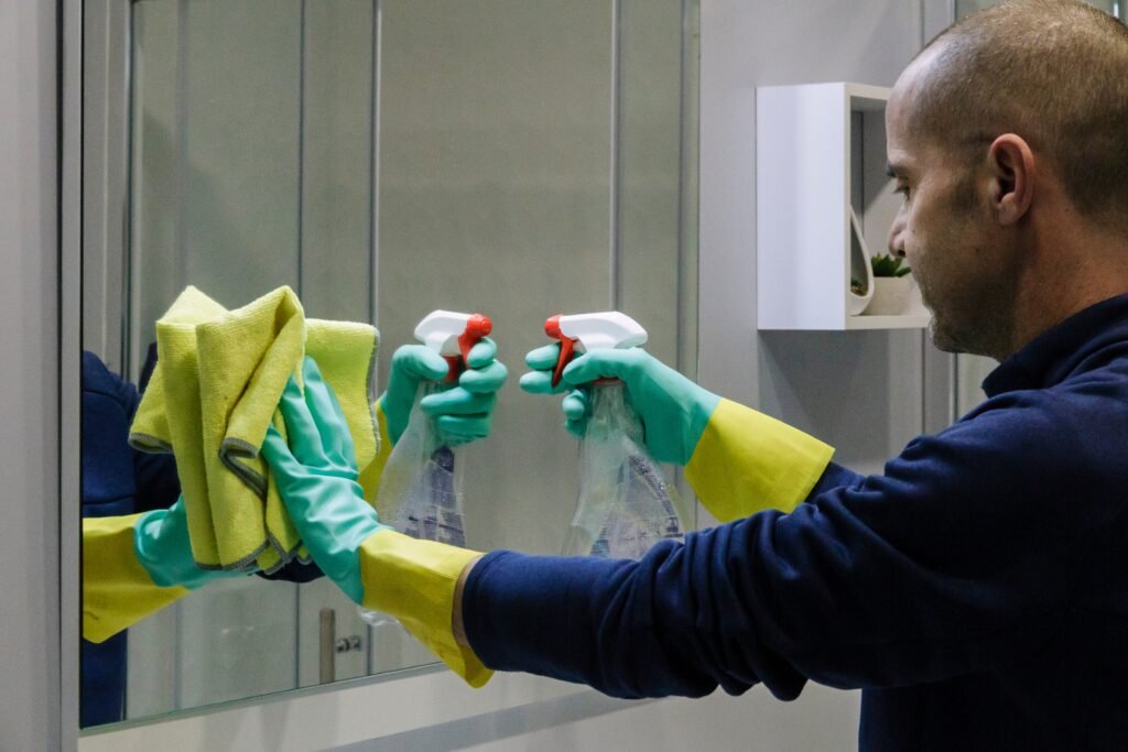 Bathroom Deep Cleaning Services