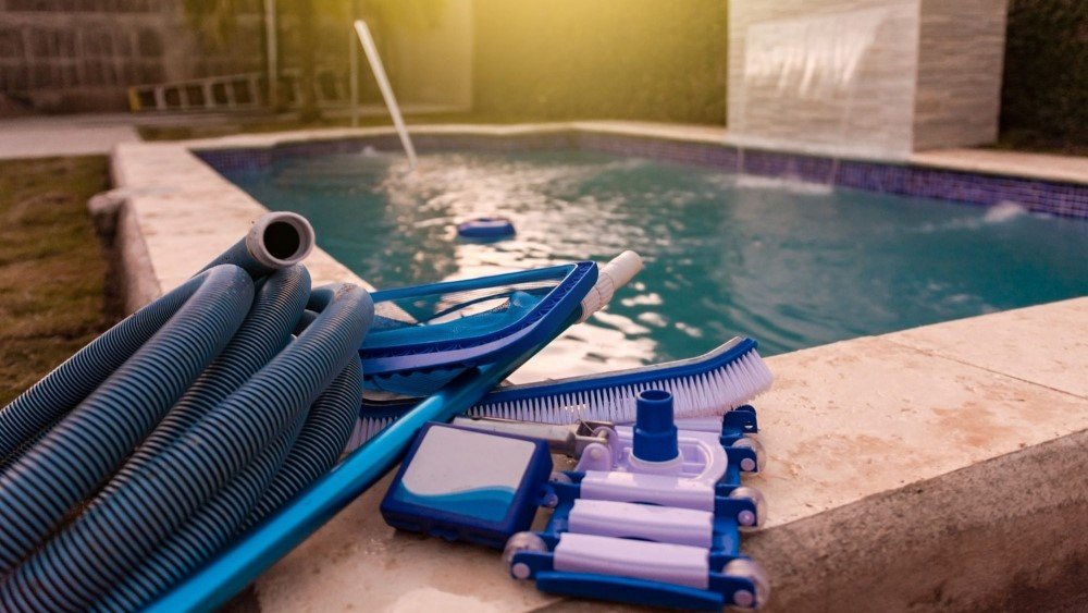 Swimming Pool Cleaning Services in Dubai